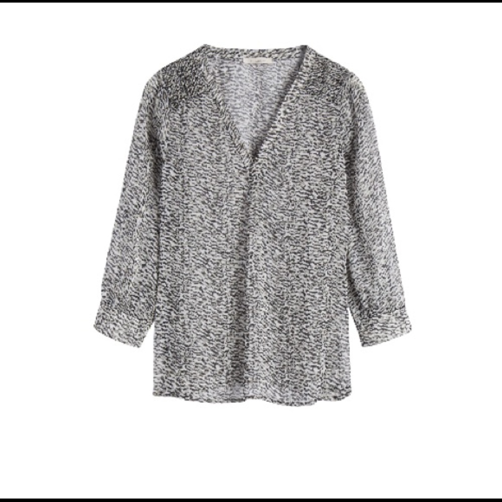 41 Hawthorn Hendrix V-neck blouse from Stitch Fix